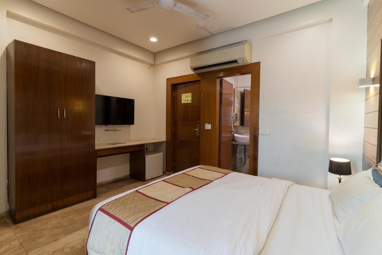 Hotel Kyra Airport Ahmedabad Buitenkant foto